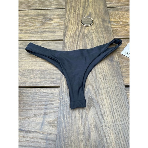 JADE Swim Expose High Cut Bikini Bottoms in Black M feminine basic grannycore - Picture 4 of 8